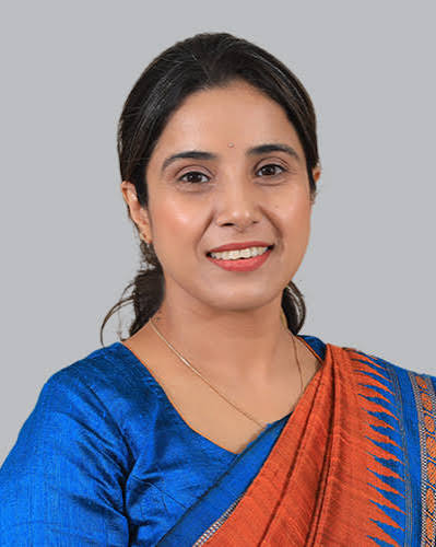 Dr Pooja